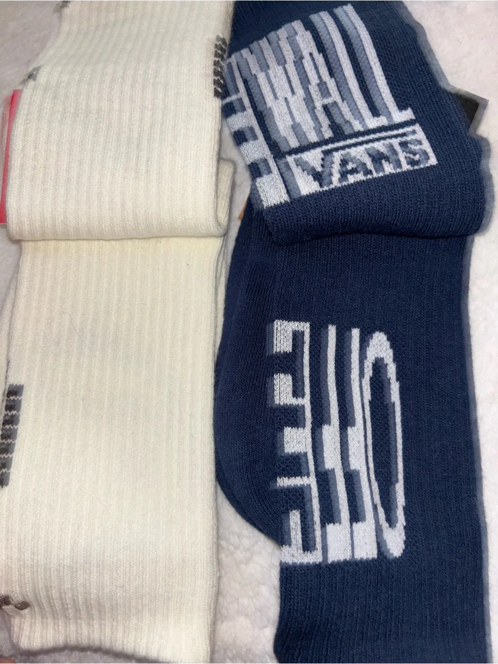 2 teen / Mens crew socks 6.5-9 nwt
